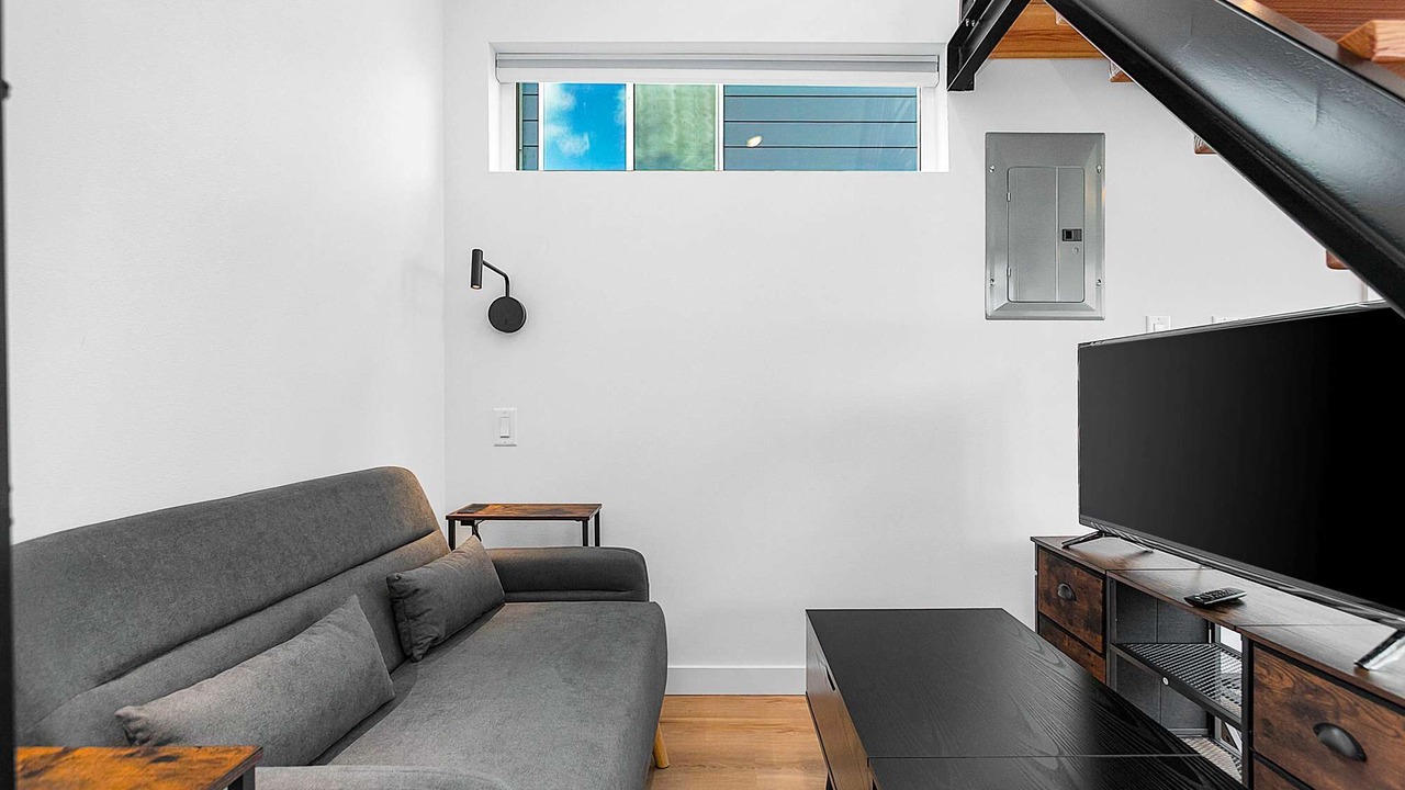 Photo of Livingroom in Columbia City