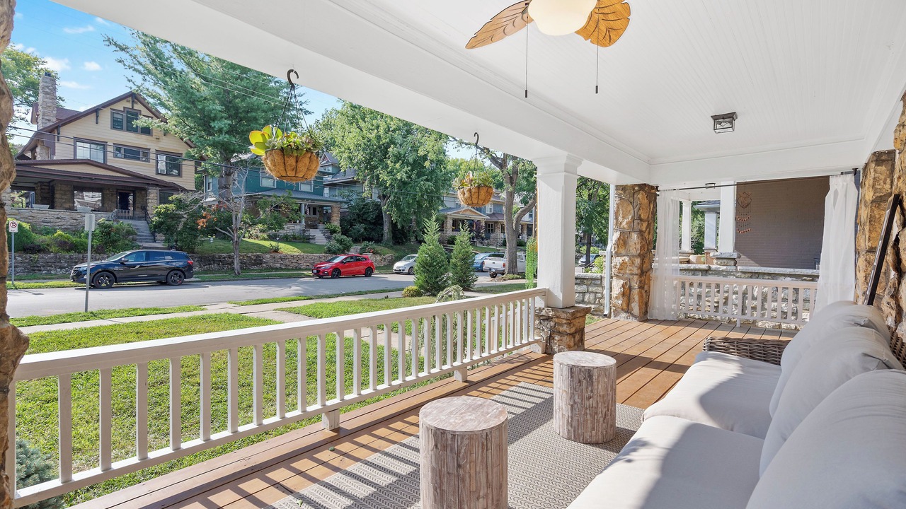 Photo of Patio Balcony in Hanover Place