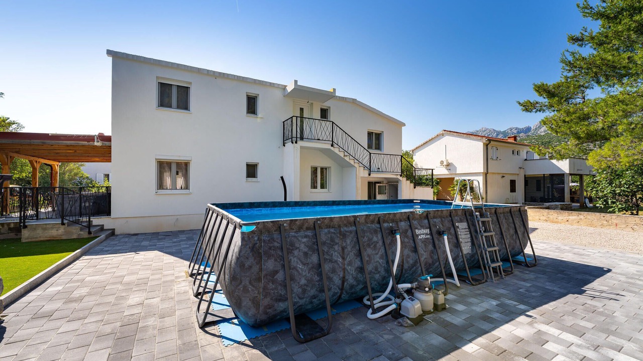 Photo of Outdoor in Seline
