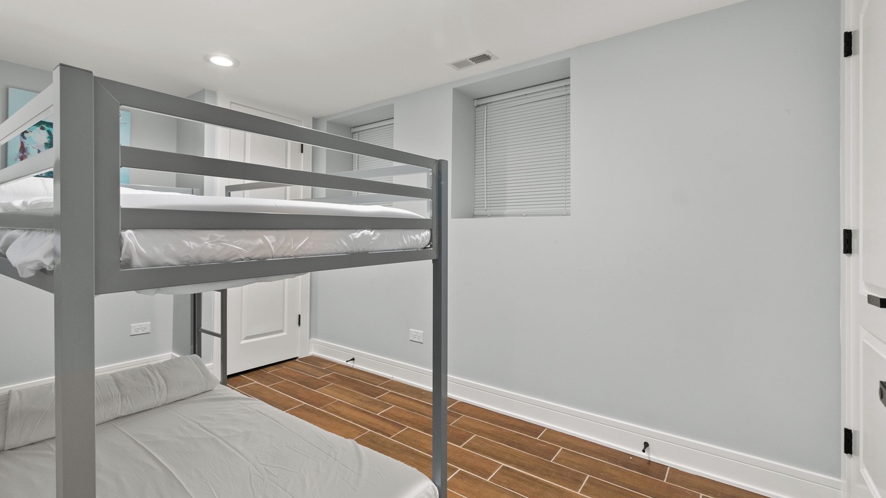 Photo of Bedroom in Cragin