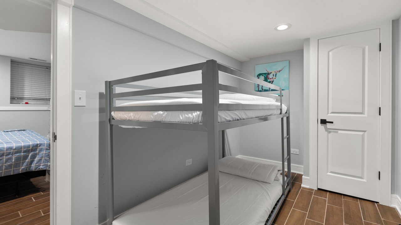 Photo of Bedroom in Cragin