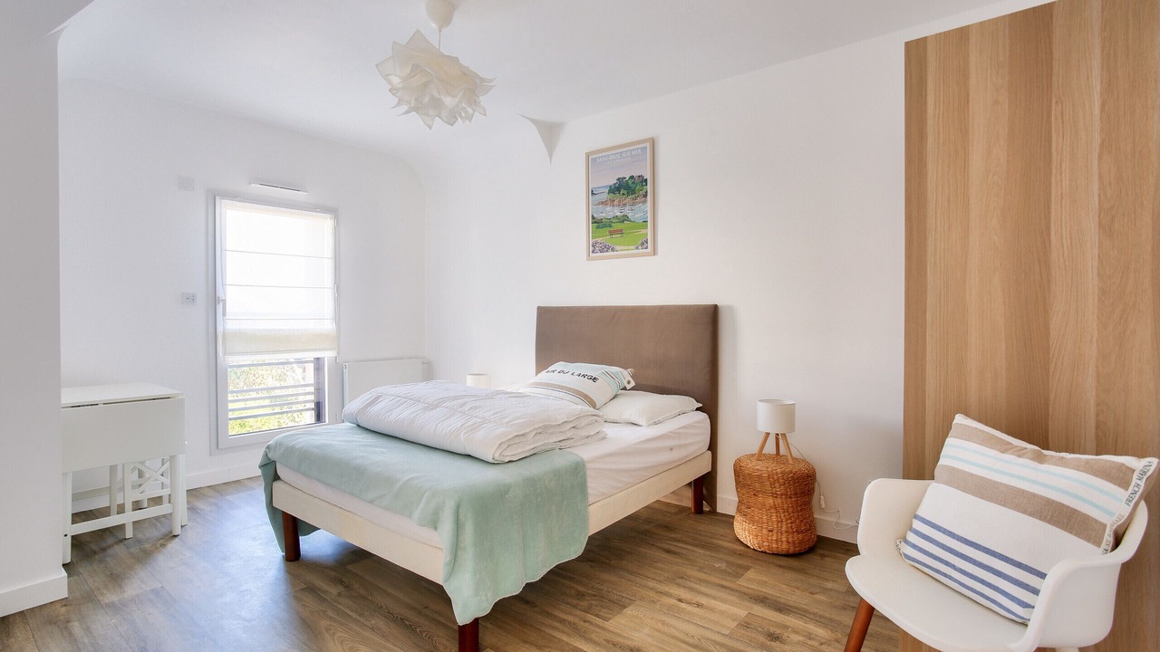 Photo of Bedroom in Saint-Briac-sur-Mer