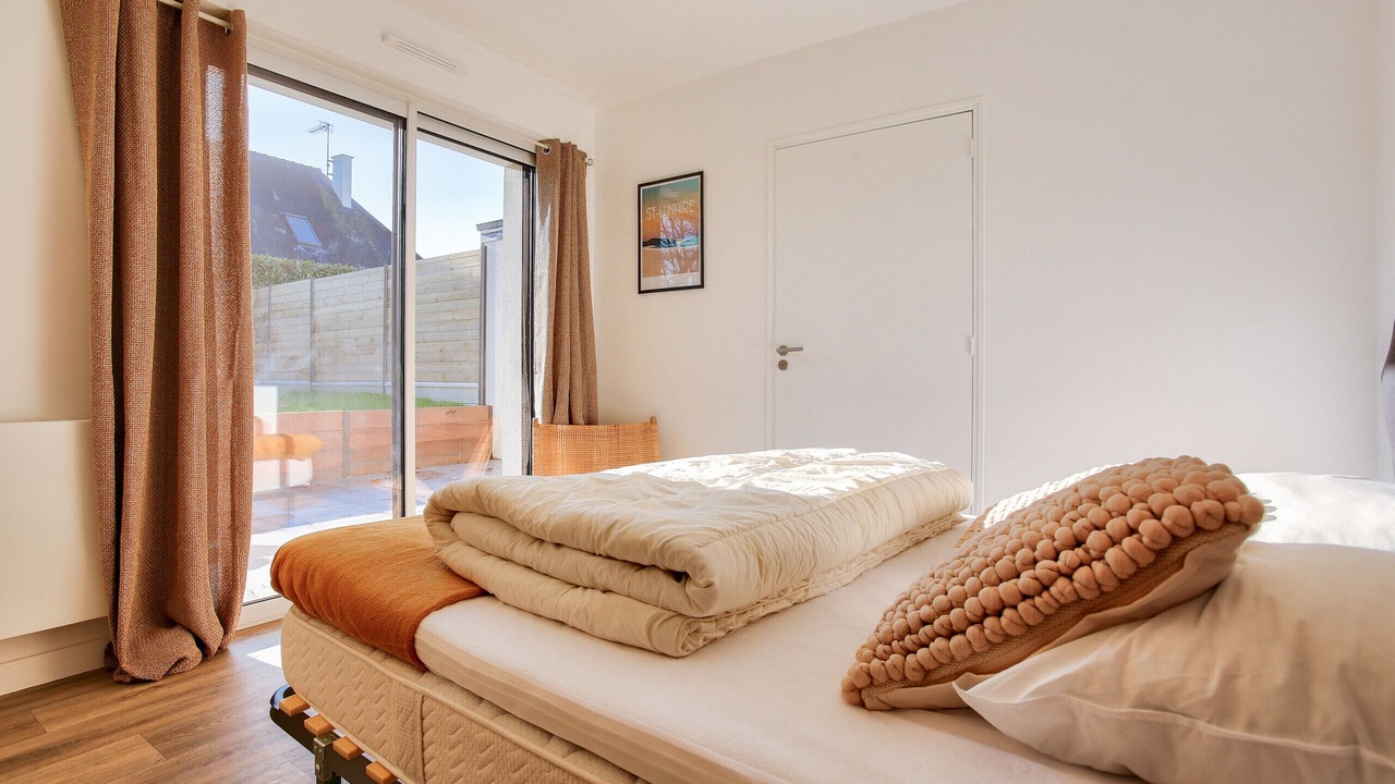 Photo of Bedroom in Saint-Briac-sur-Mer