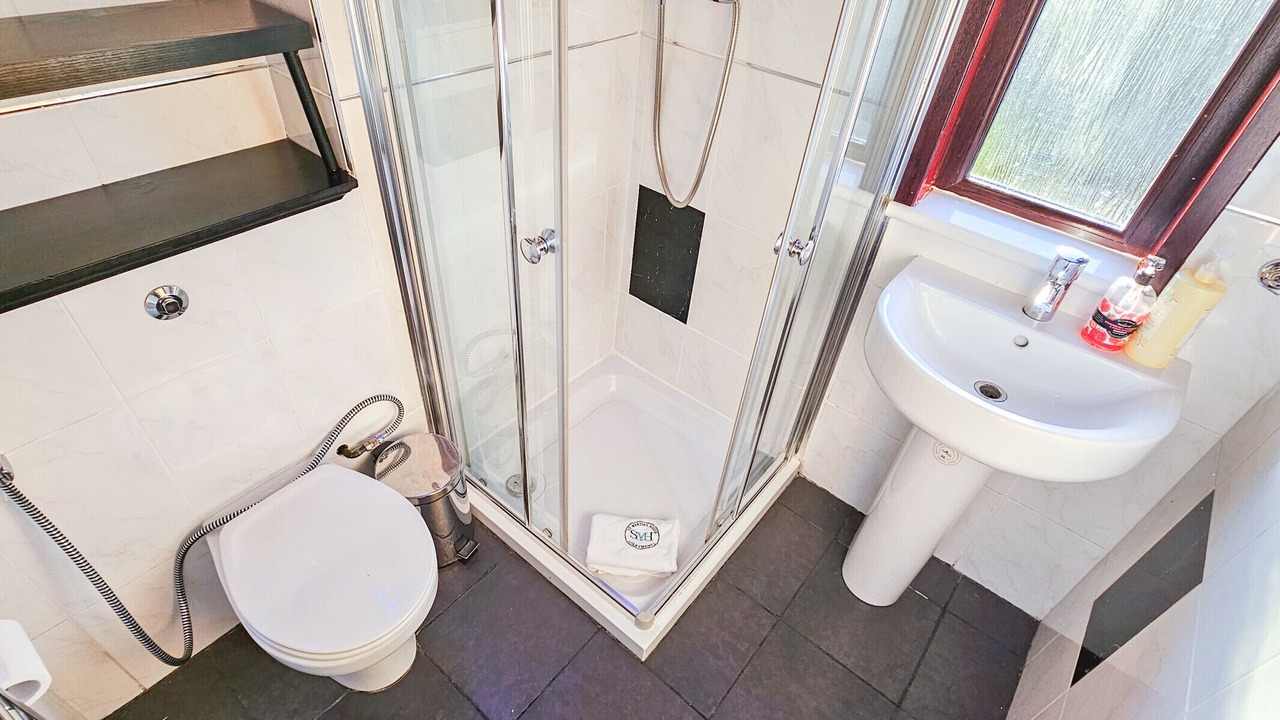 Photo of Bathroom in Duddingston