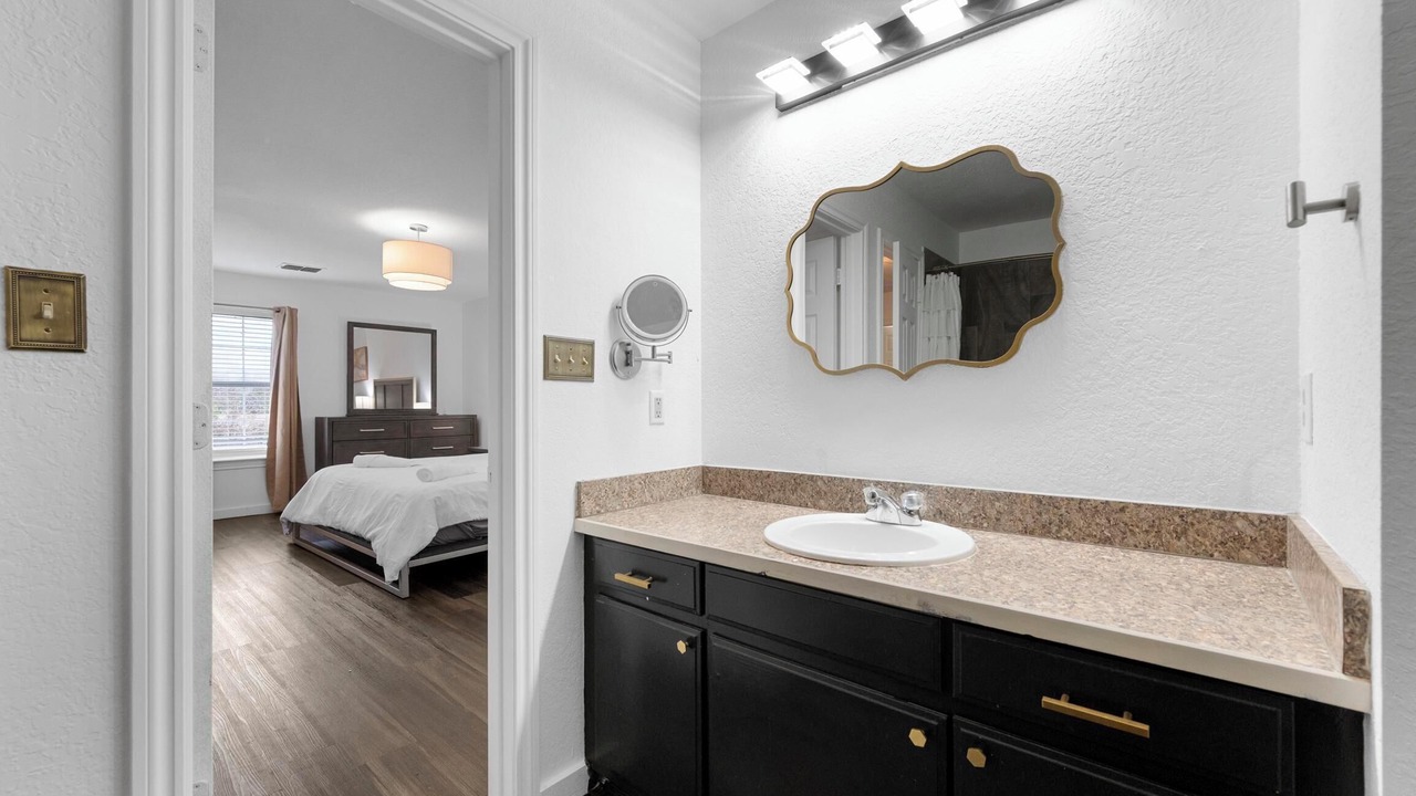 Photo of Bathroom in Elmo