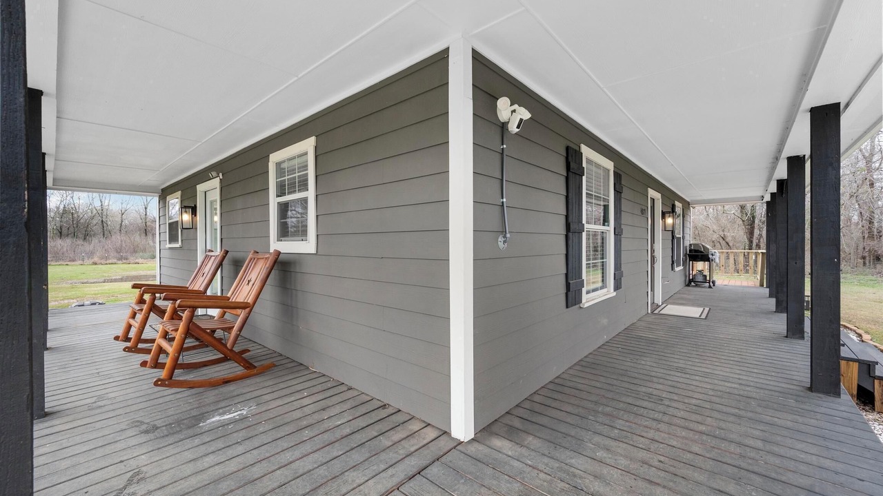 Photo of Patio Balcony in Elmo