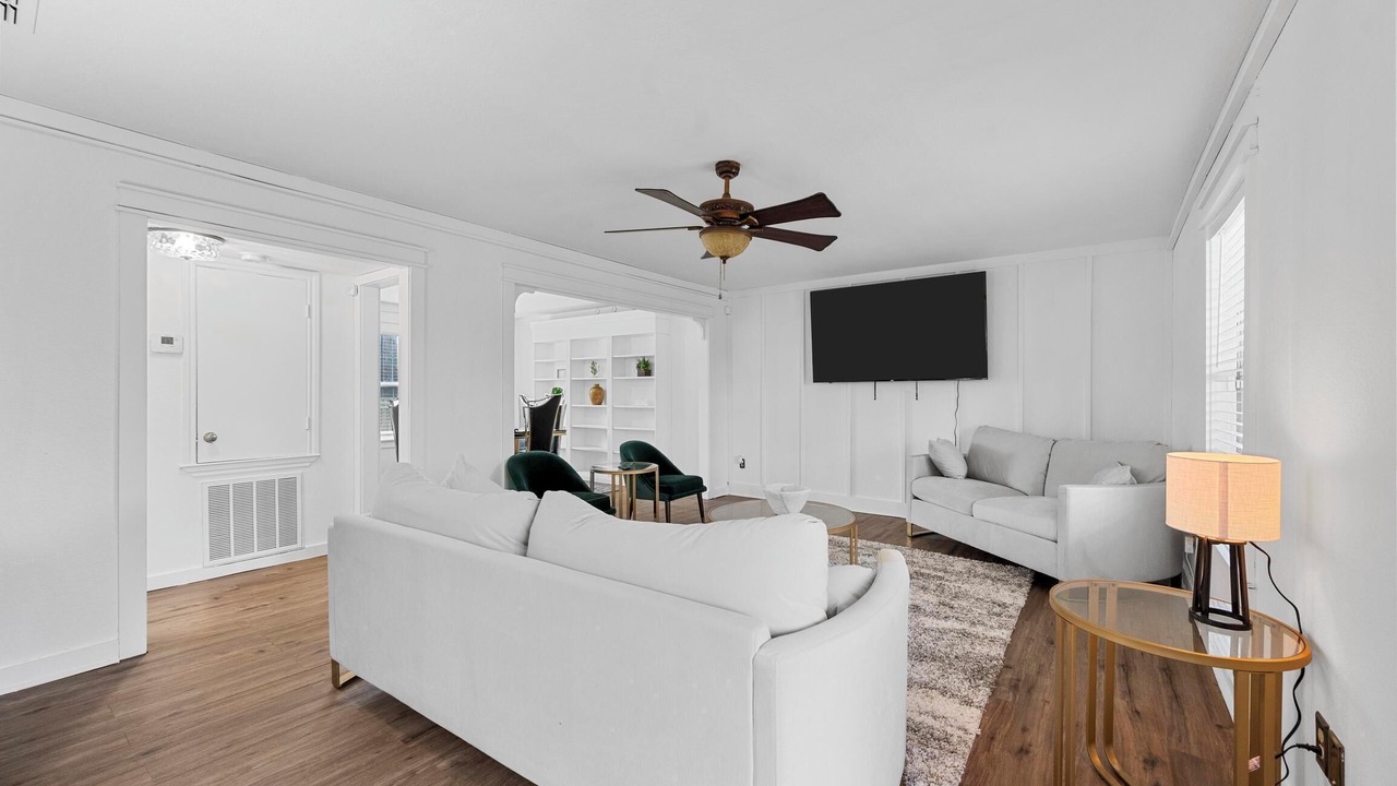 Photo of Livingroom in Elmo