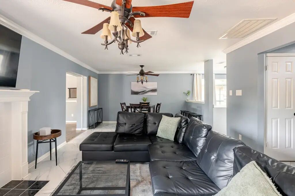 Photo of Livingroom in Atascocita
