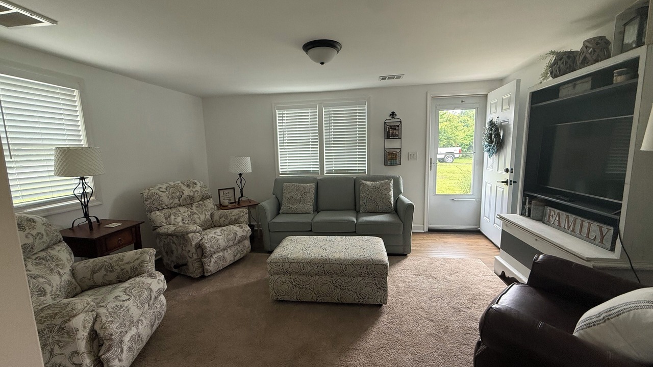 Photo of Livingroom in Milford