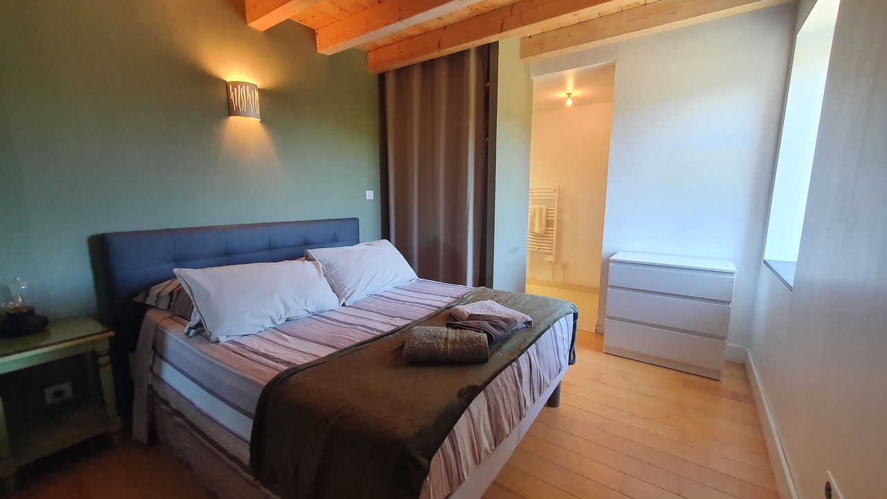 Photo of Bedroom in Saint-Vincent-de-Barres