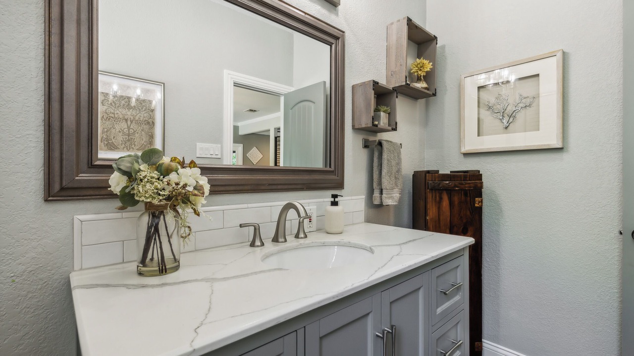 Photo of Bathroom in Alvarado