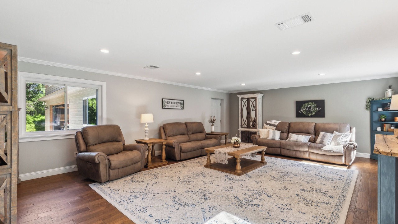 Photo of Livingroom in Alvarado