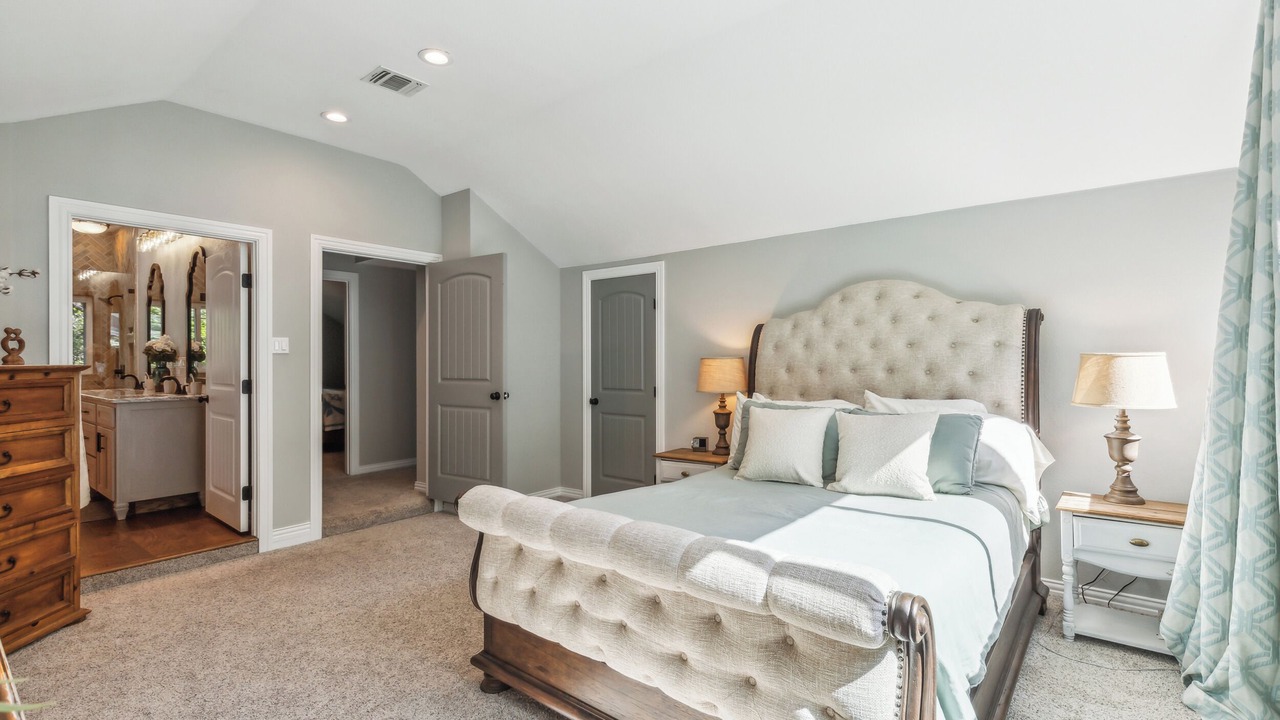 Photo of Bedroom in Alvarado