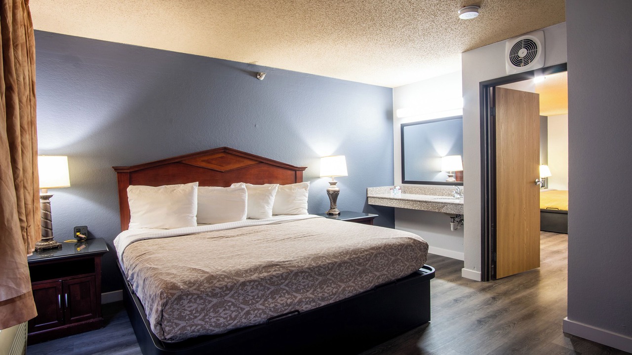 Photo of Bedroom in Eagan