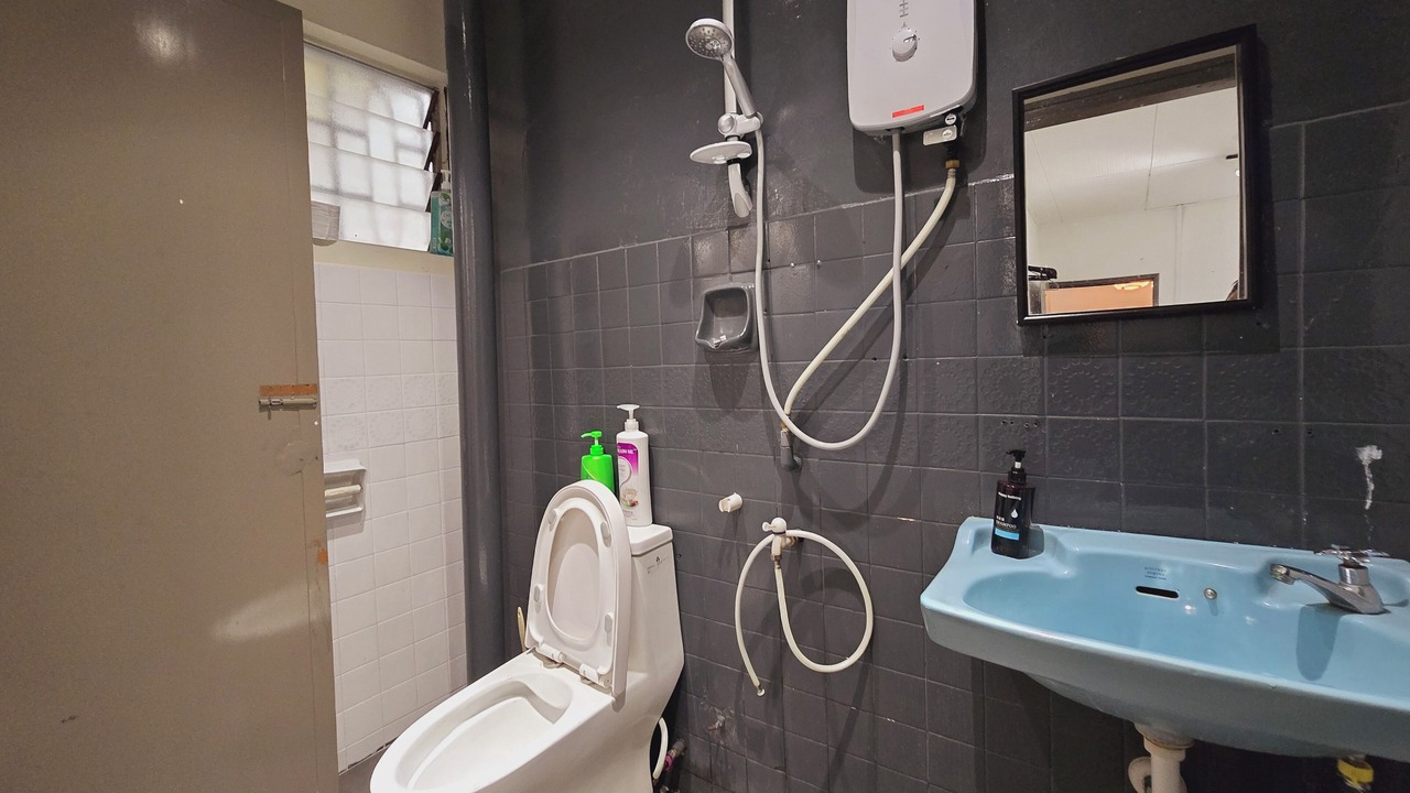 Photo of Bathroom in Kampung Sungai Kayu Ara