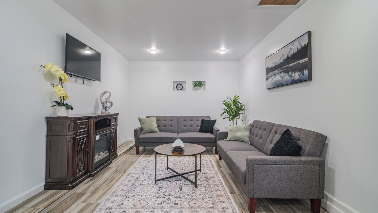 Photo of Livingroom in Franklin Park