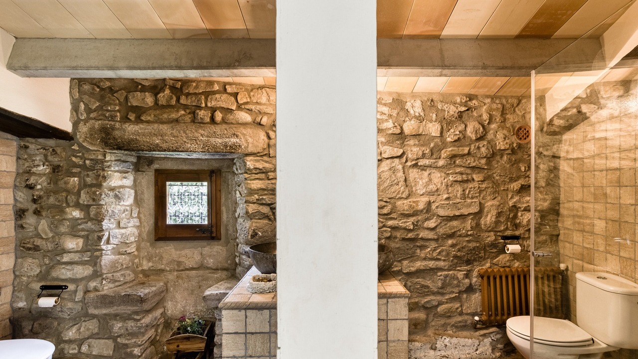 Photo of Bathroom in Merlant