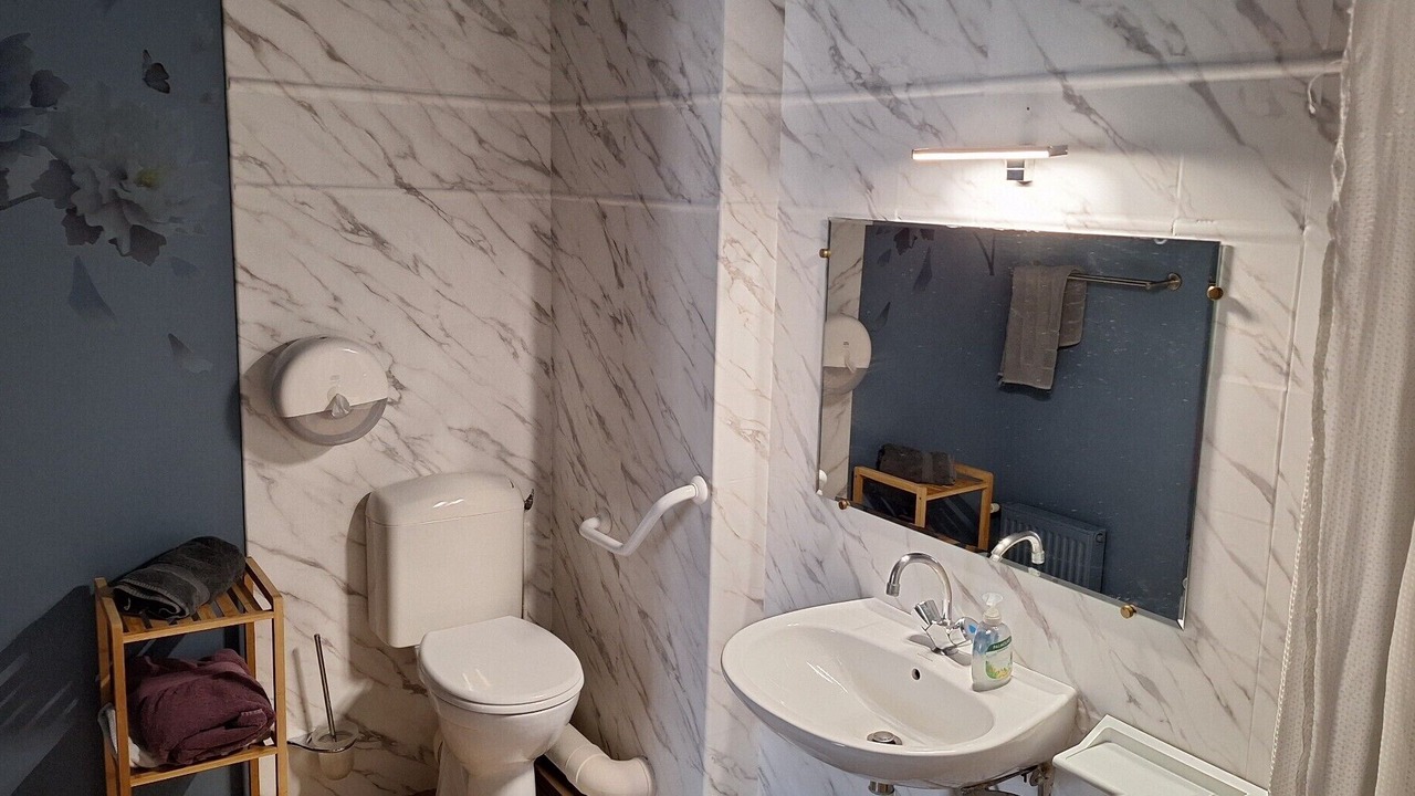 Photo of Bathroom in Fye