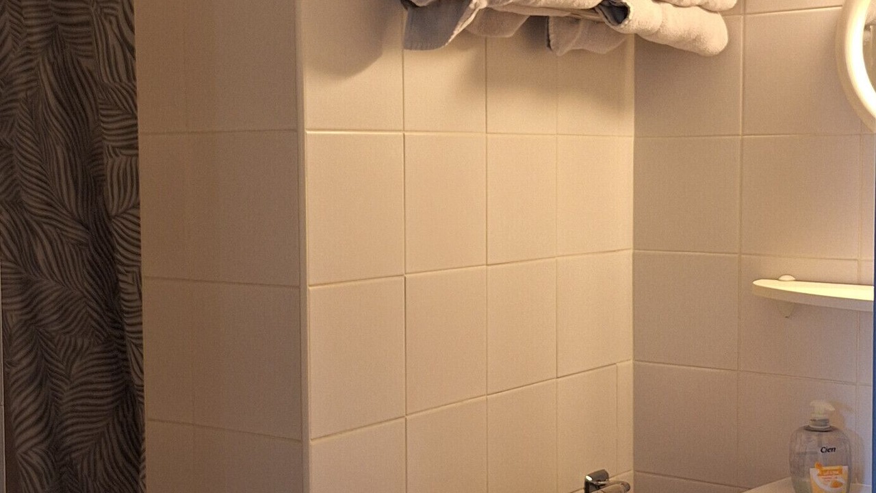 Photo of Bathroom in Fye