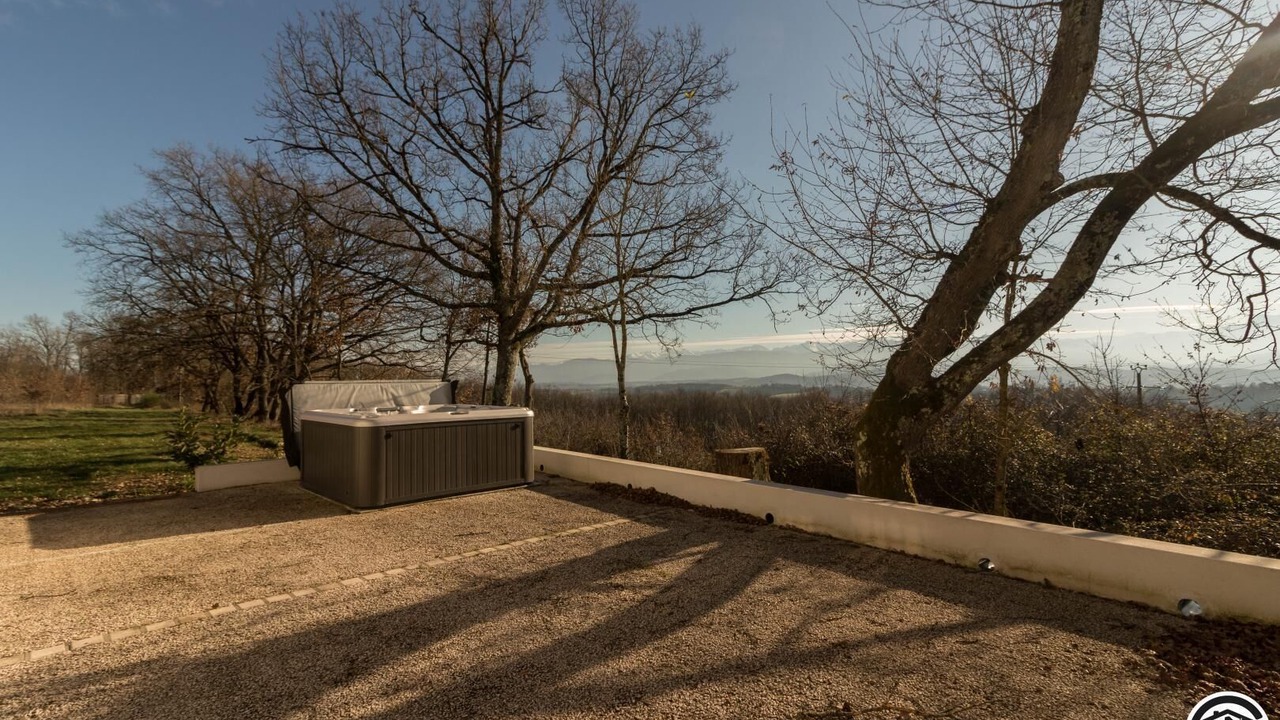 Photo of Outdoor in Sepx