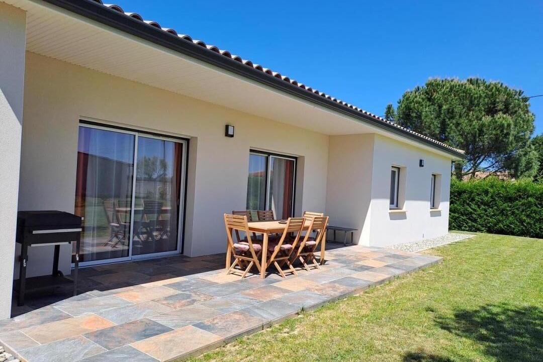 Photo of Outdoor in Fronton