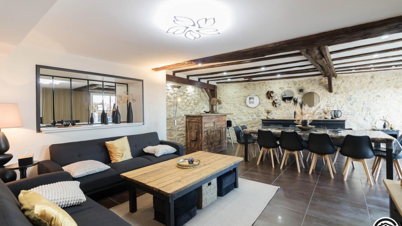 Photo of Livingroom in Cassagne