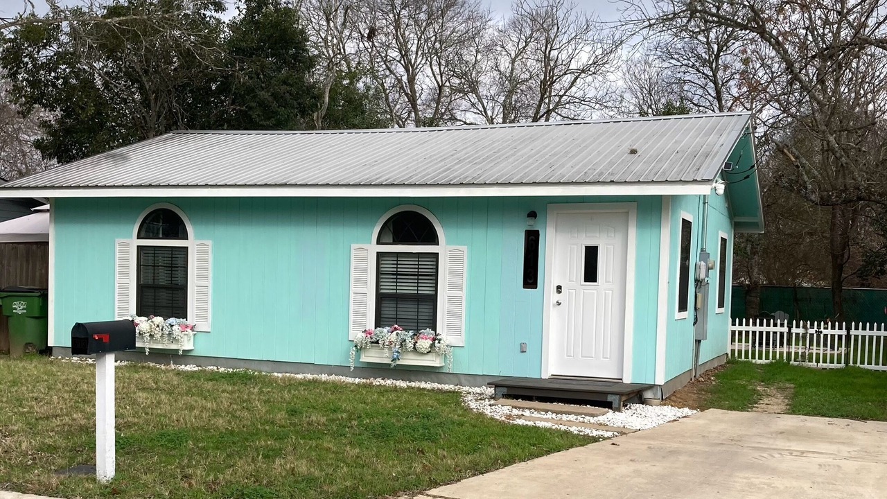 Photo of Outdoor in Lockhart