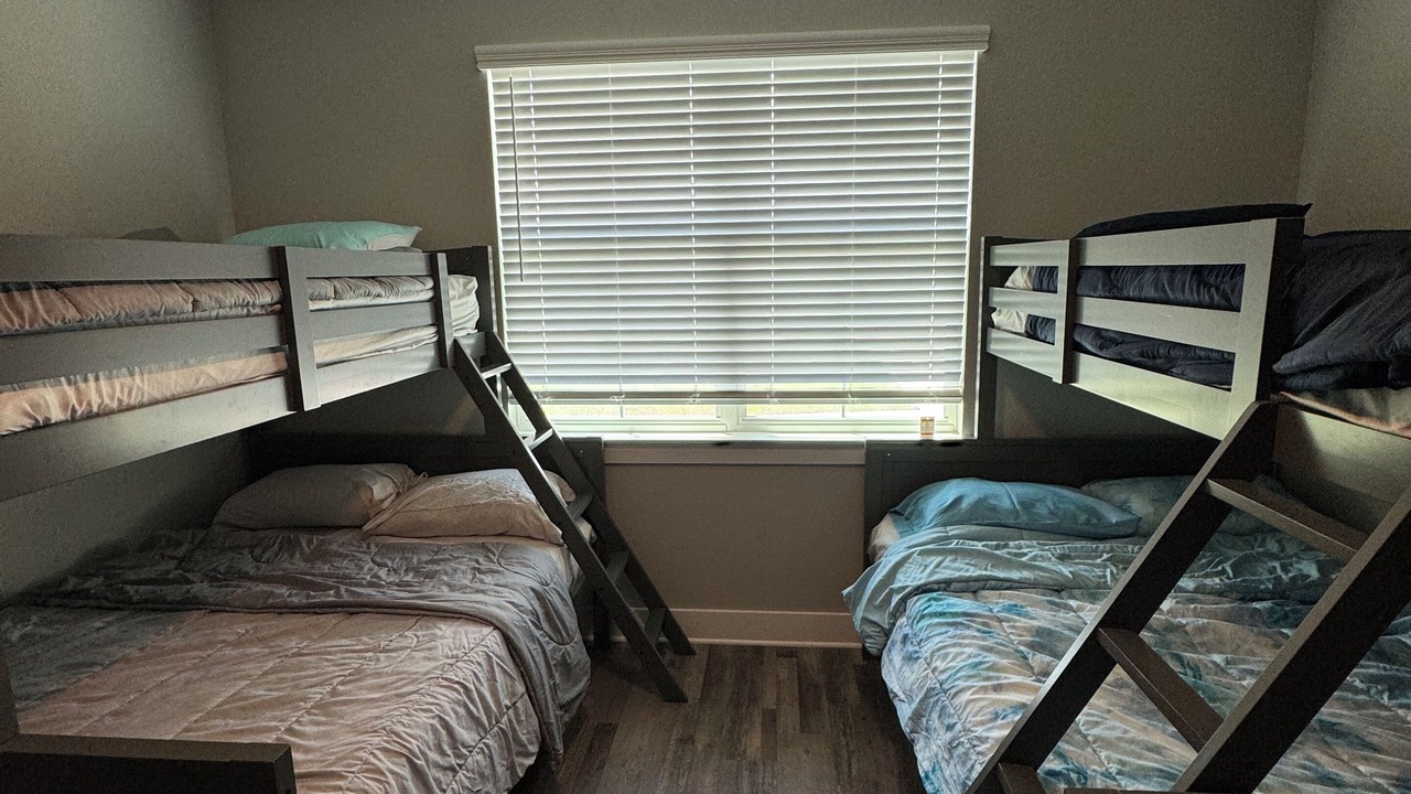 Photo of Bedroom in Tow