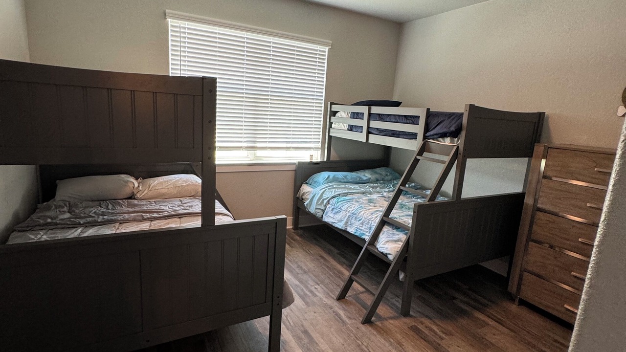 Photo of Bedroom in Tow