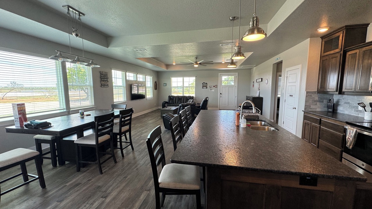 Photo of Kitchen in Tow