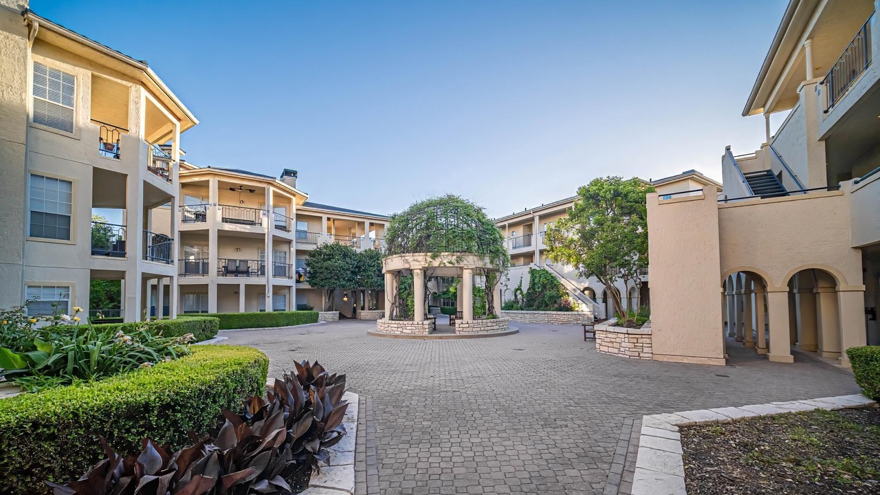 Photo of Outdoor in Highland Lake Estates