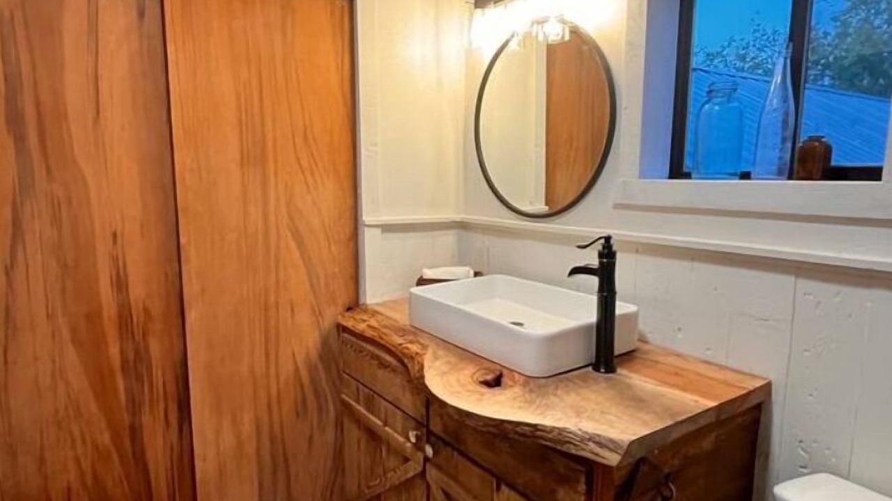 Photo of Bathroom in Kingsbury