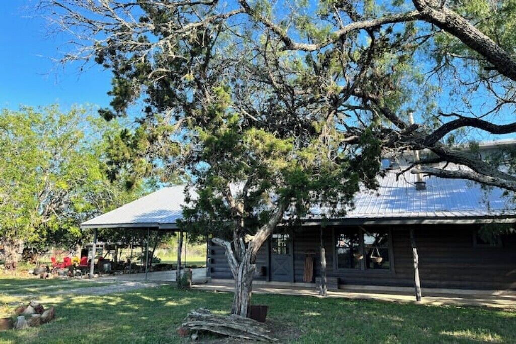 Photo of Outdoor in Kingsbury