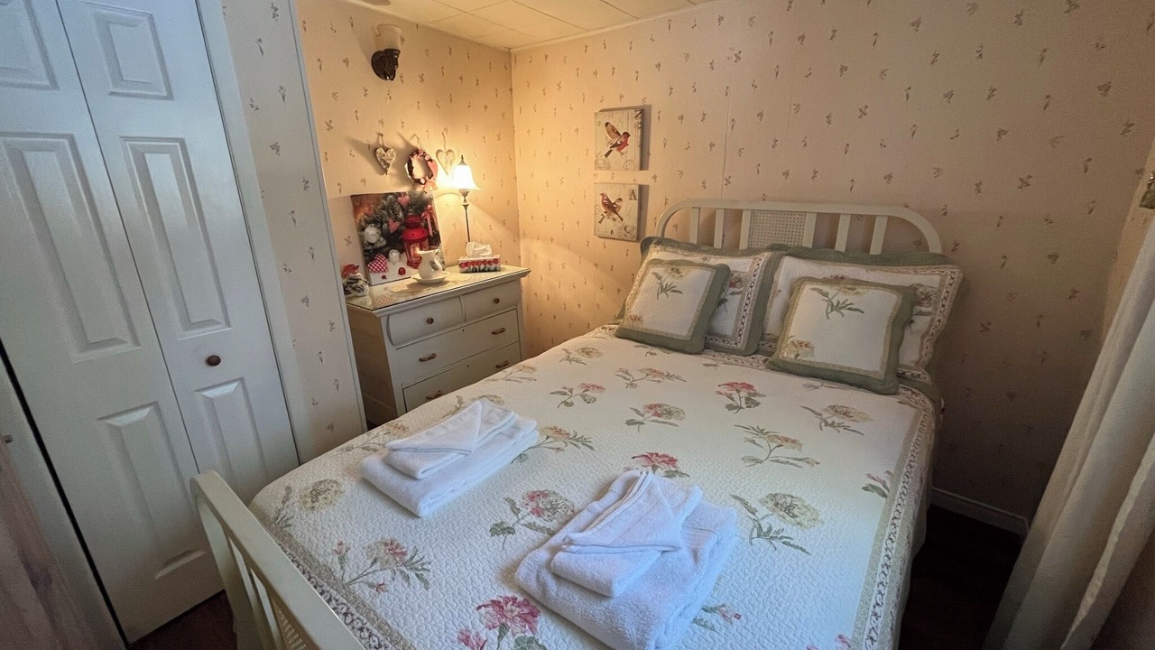 Photo of Bedroom in Saint-Alexis-des-Monts