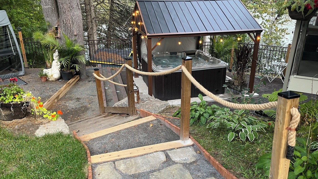 Photo of Patio Balcony in Saint-Alexis-des-Monts