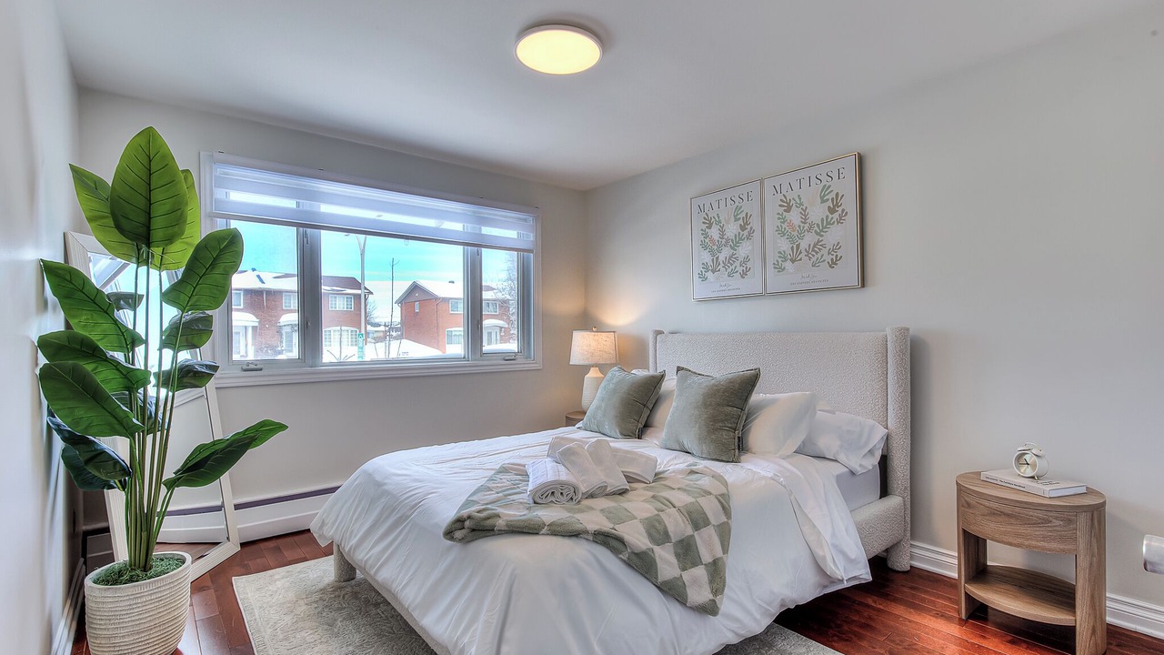 Photo of Bedroom in Laval