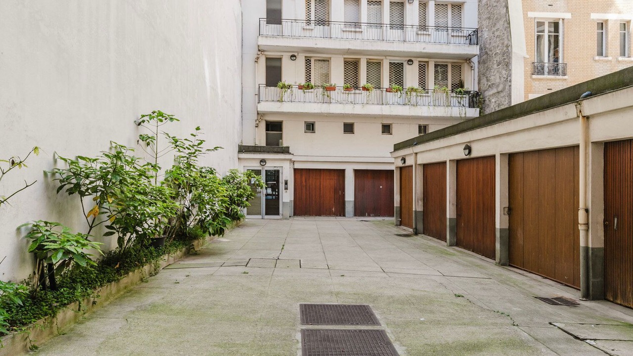 Photo of Outdoor in Passy