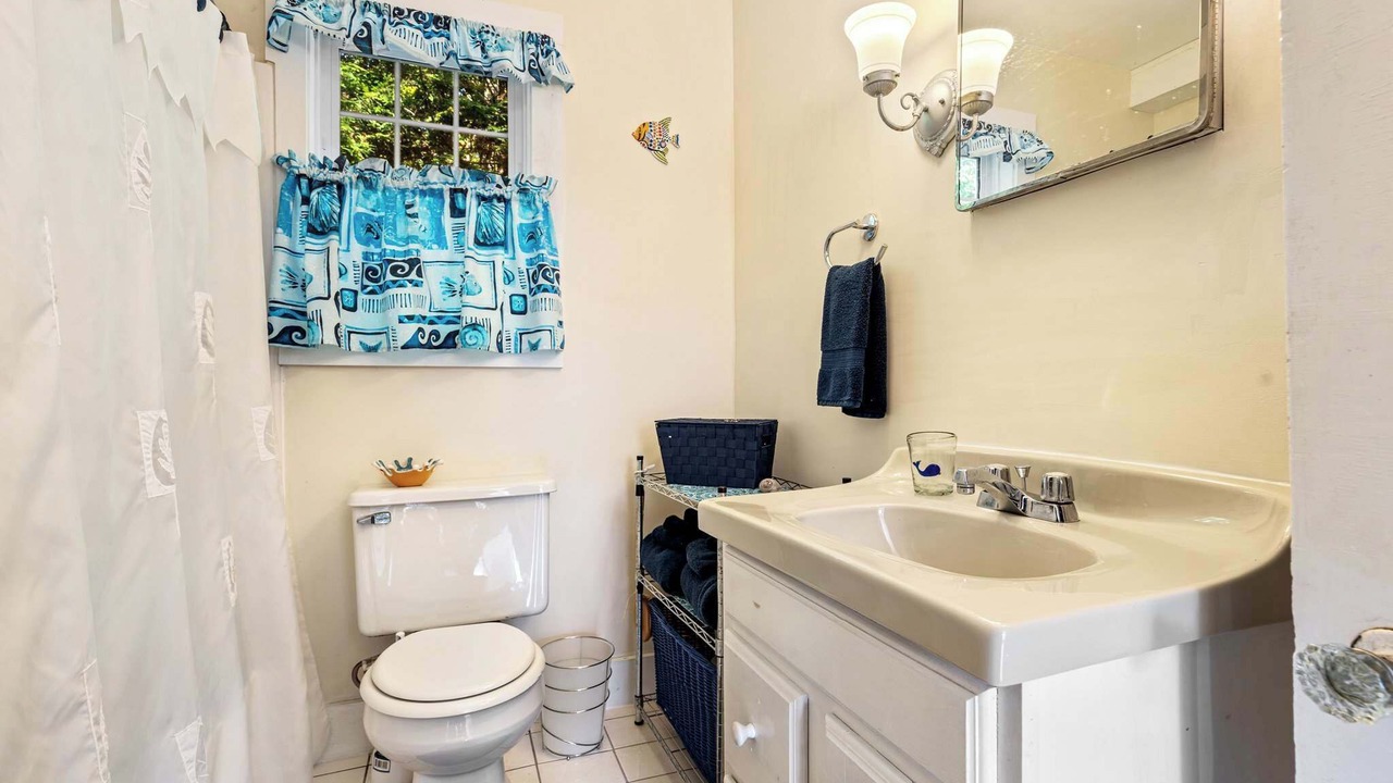 Photo of Bathroom in Cape Neddick