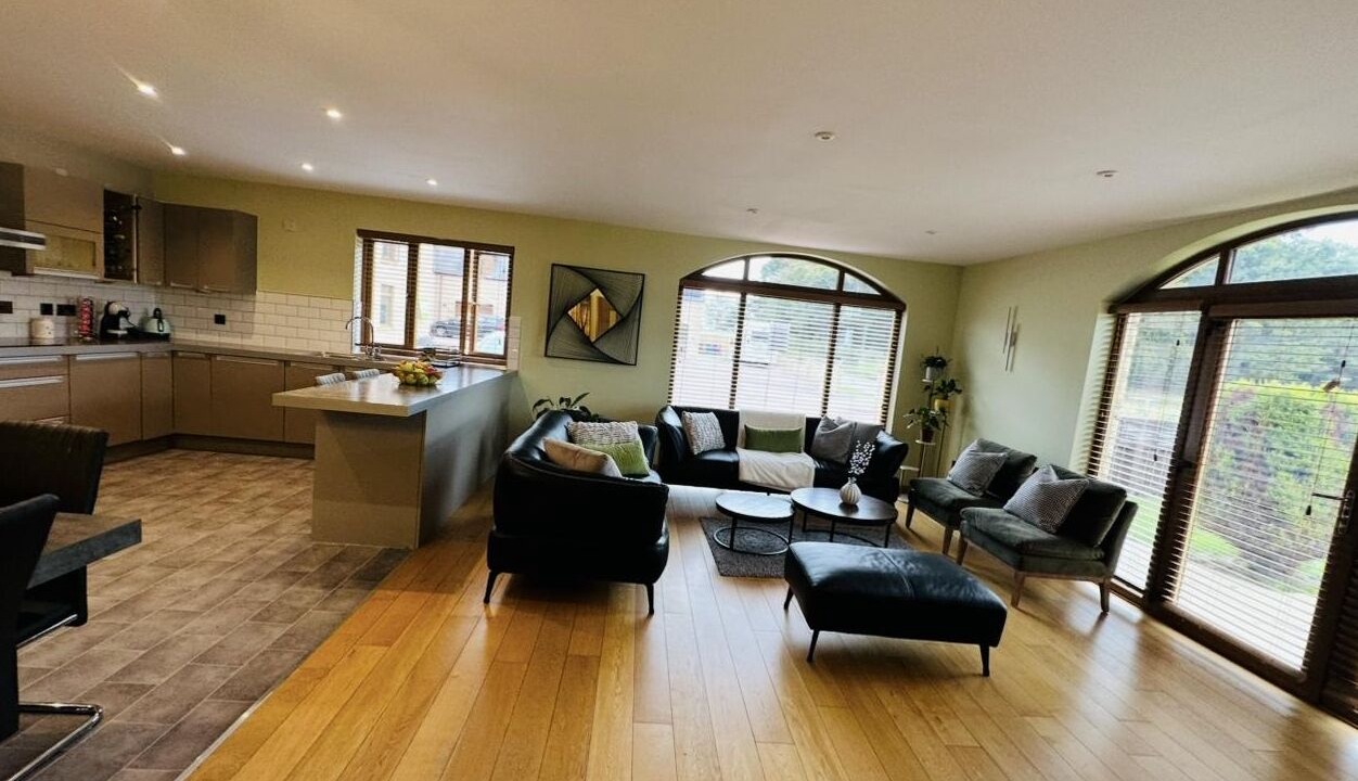 Photo of Others in Elgin