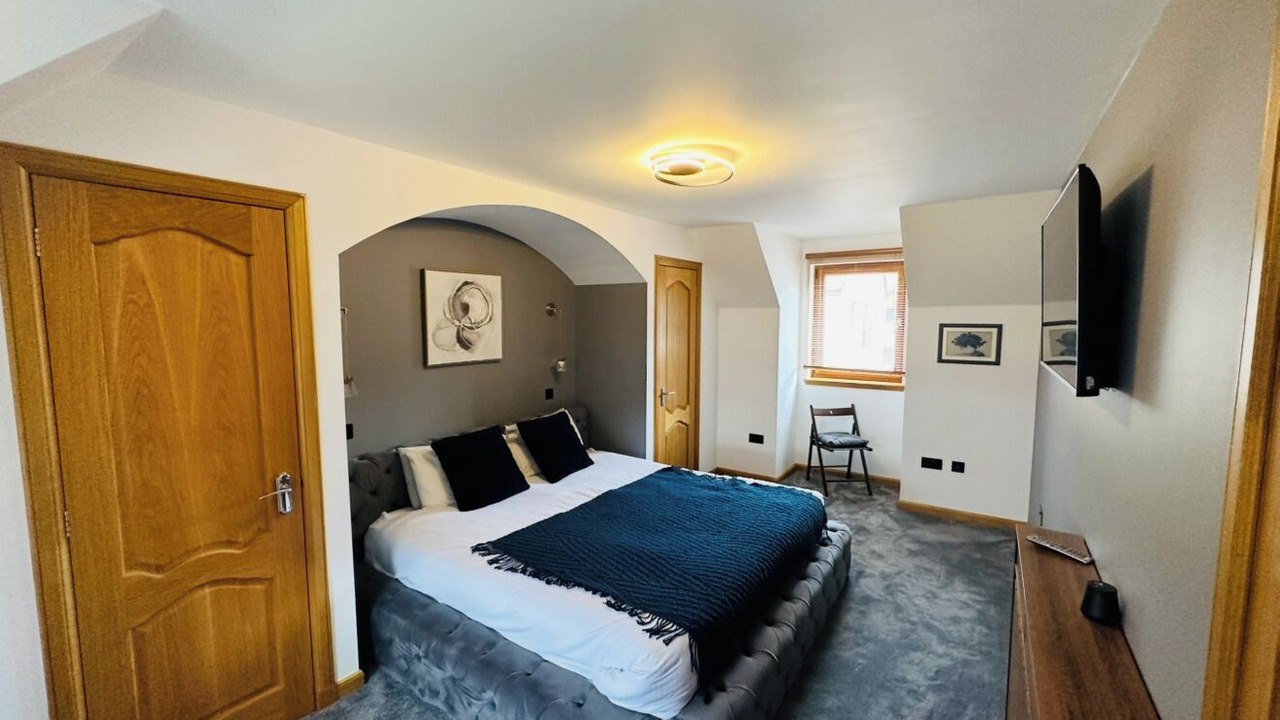 Photo of Bedroom in Elgin