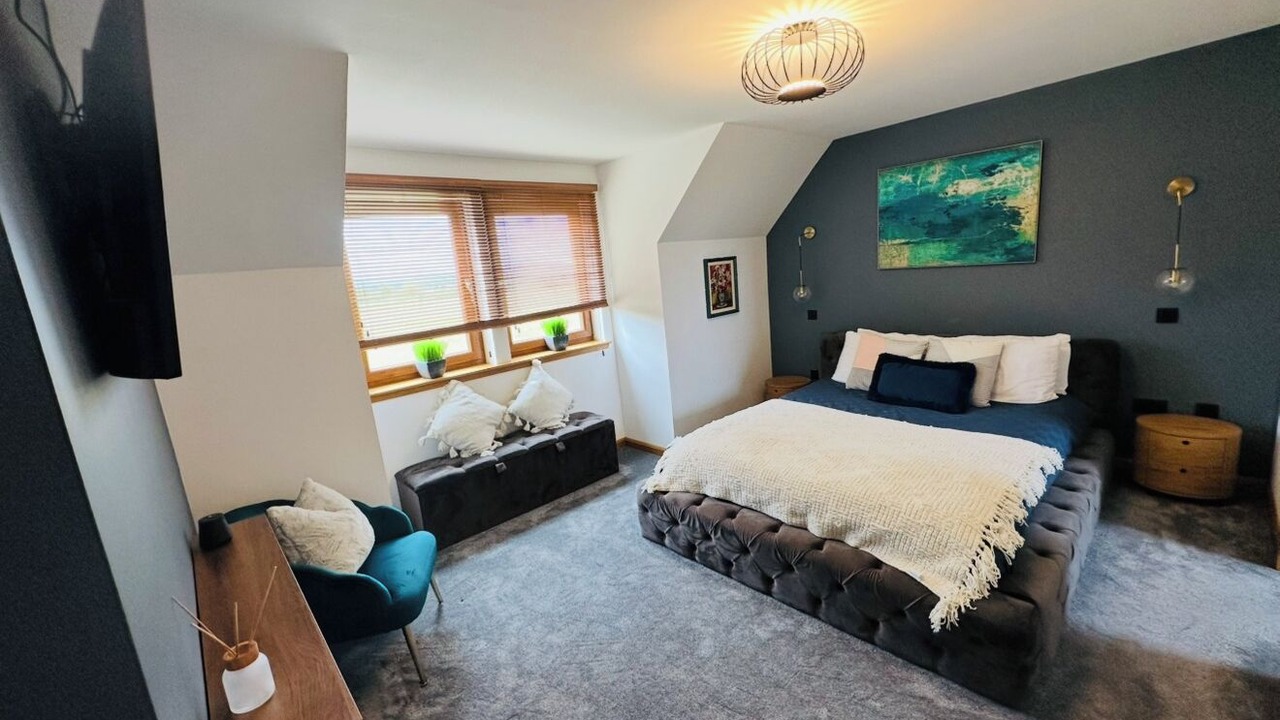 Photo of Bedroom in Elgin