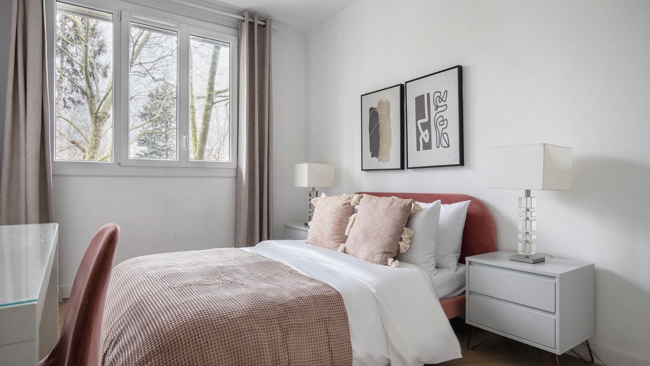 Photo of Bedroom in Prince–Marmottan