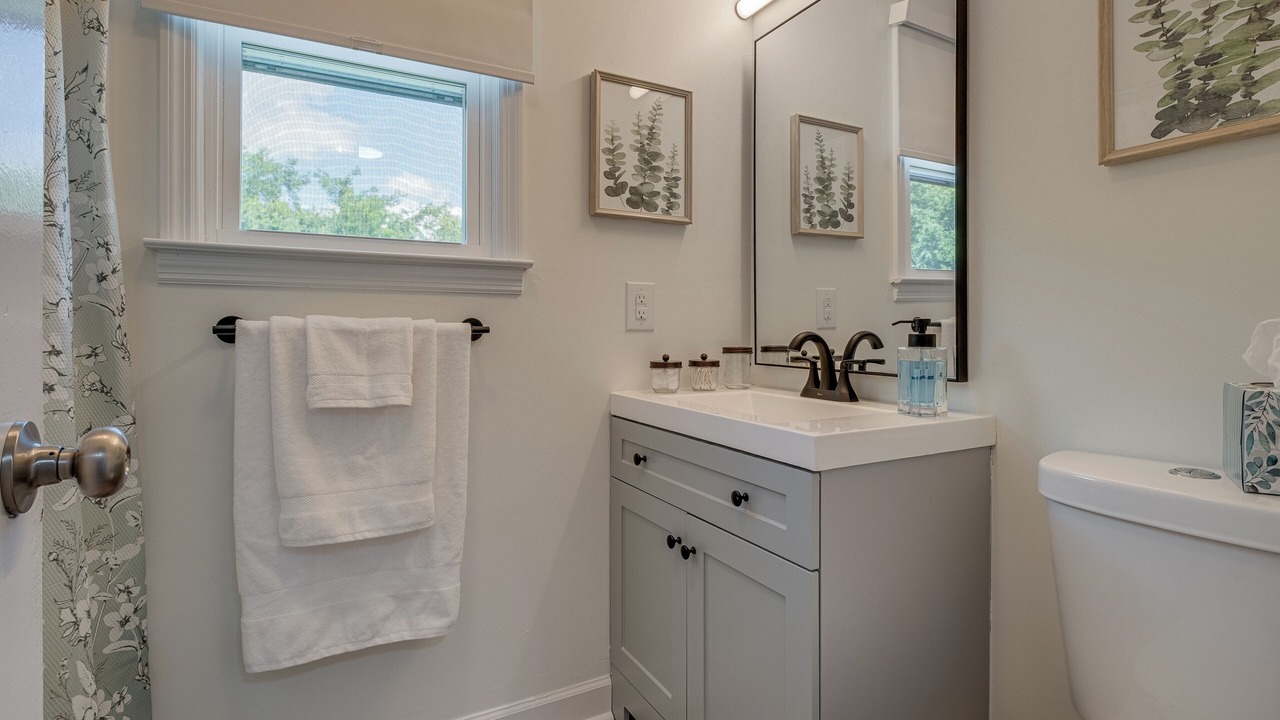 Photo of Bathroom in Hendersonville