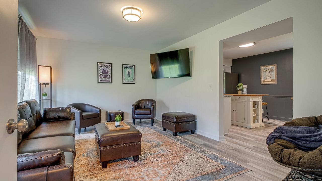 Photo of Livingroom in Hendersonville