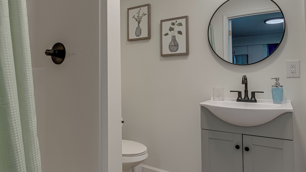 Photo of Bathroom in Hendersonville