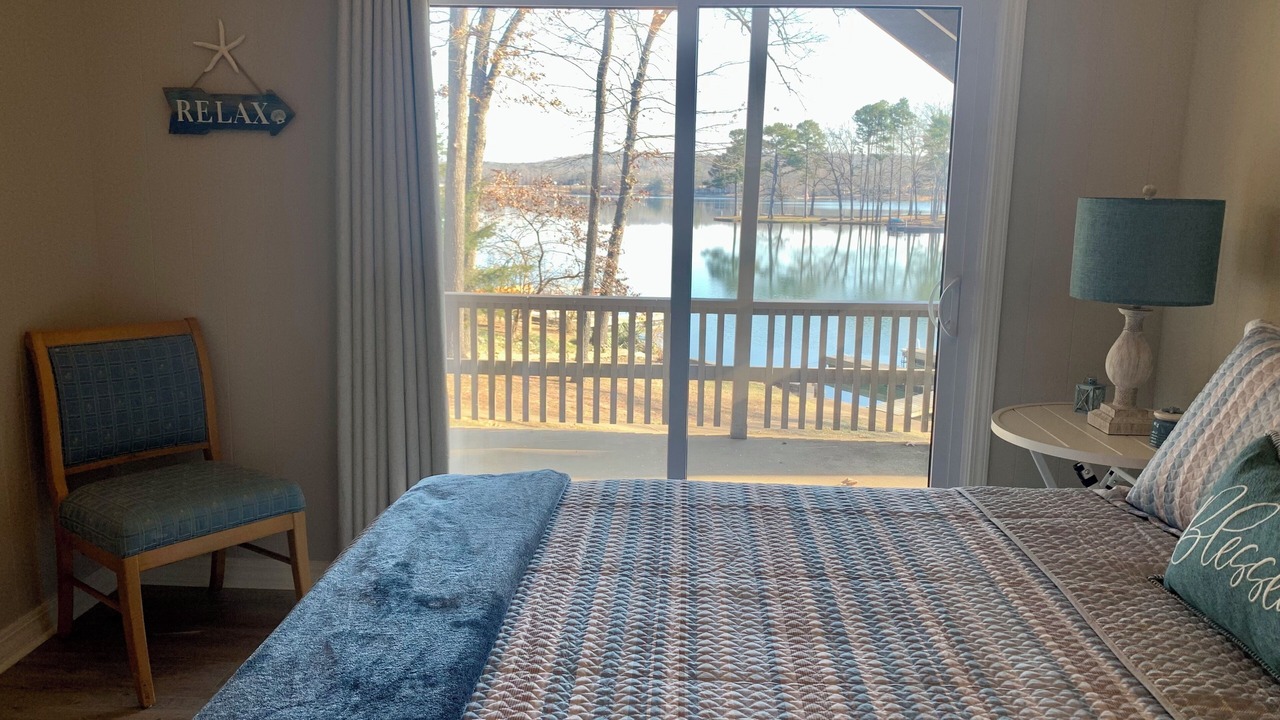 Photo of Bedroom in Cherokee Village
