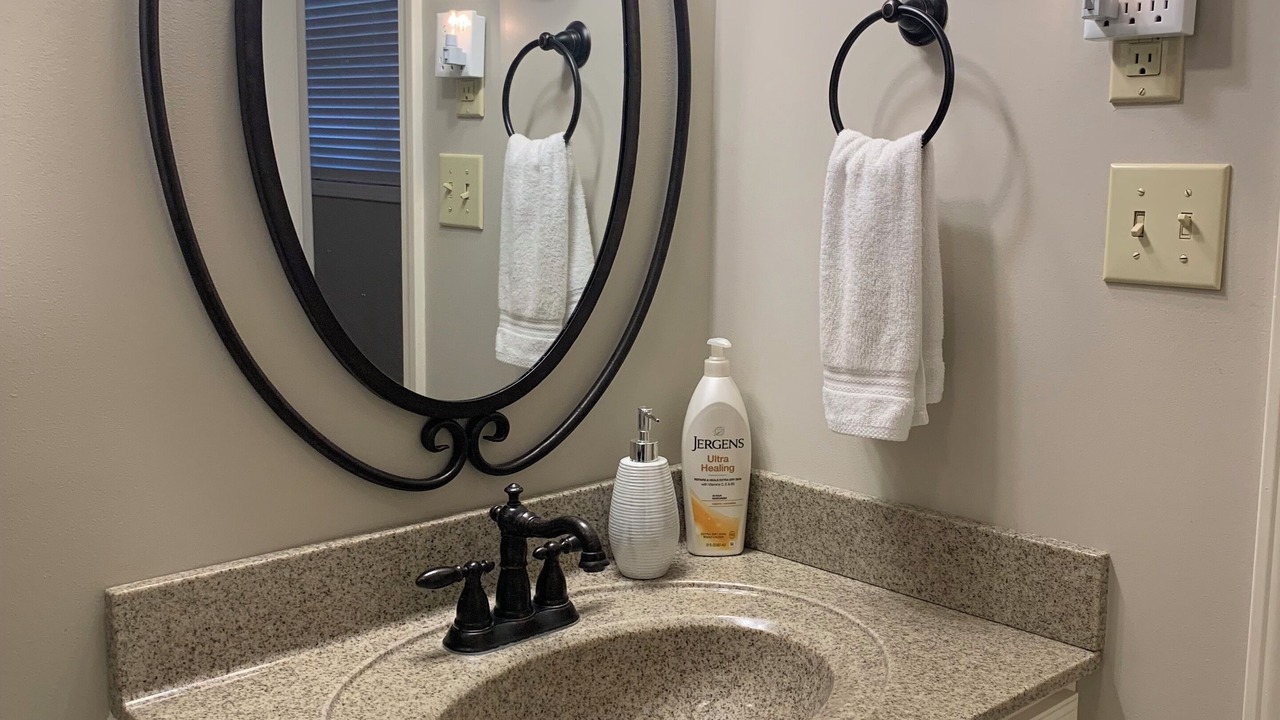 Photo of Bathroom in Cherokee Village