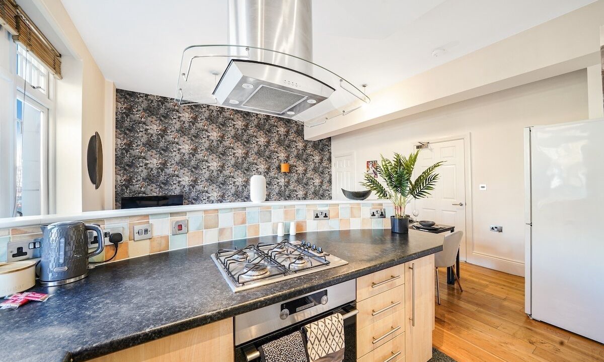 Photo of Kitchen in Hackney Central