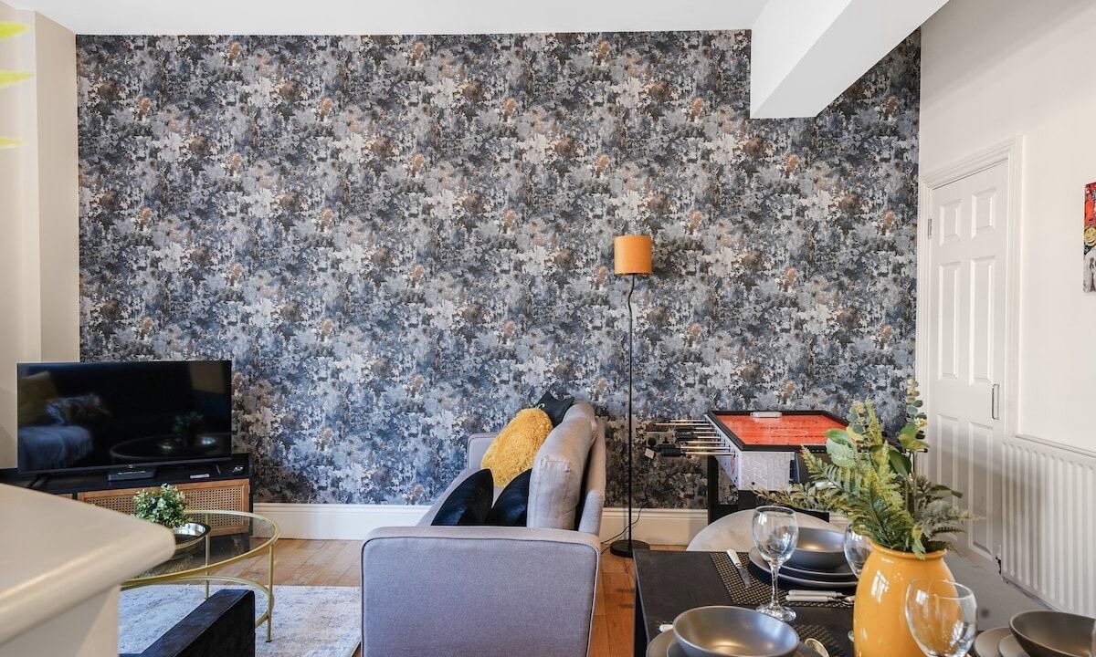 Photo of Livingroom in Hackney Central