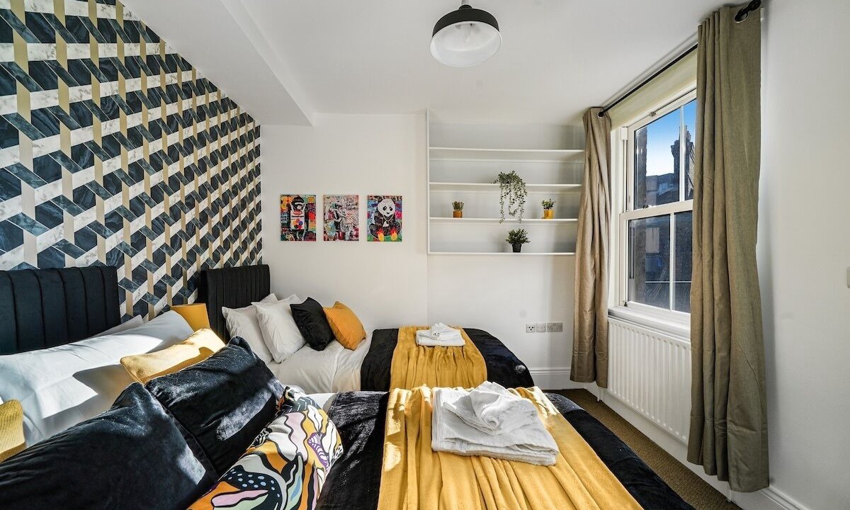 Photo of Bedroom in Hackney Central